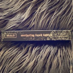 .Kat Von D.  Everlasting Liquid Lipstick
